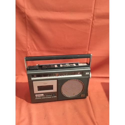 209 - Sony FM/SW/MW cassette Recorder  CF-370S - untested