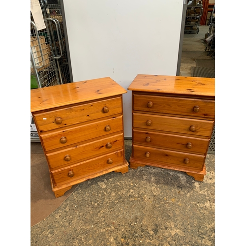 557 - Pair of 4 drawer pine chest of drawers