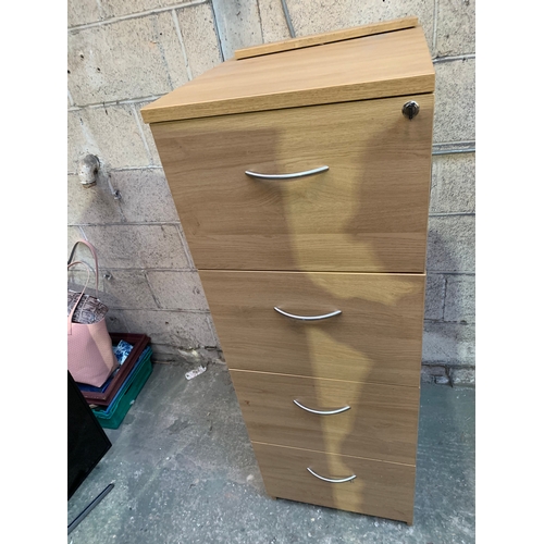 560 - 4 drawer filing cabinet with key