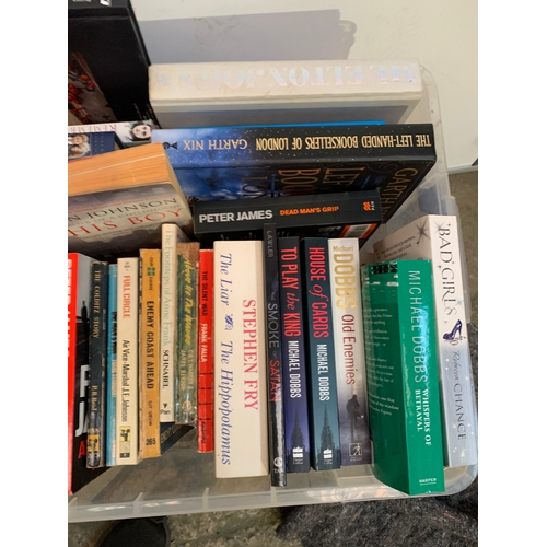 567 - Very large quantity (approx 4 boxes) of books inc Ken Follet, Wilbur smith and more