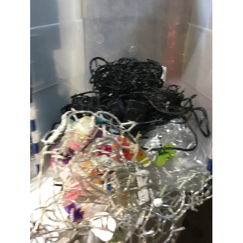 185 - Very large quantity of Christmas string lights