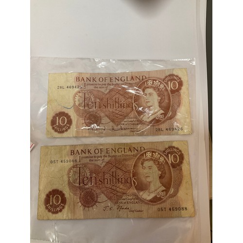 22 - 2 Bank of England 10 Shilling Notes in good condition