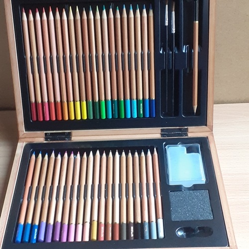 5 - WH Smith watercolour pencils presented in original case. Pencils are in like new, unused condition.