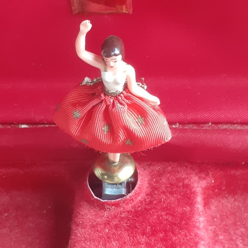 6 - Wind up ballerina jewellery box with various content