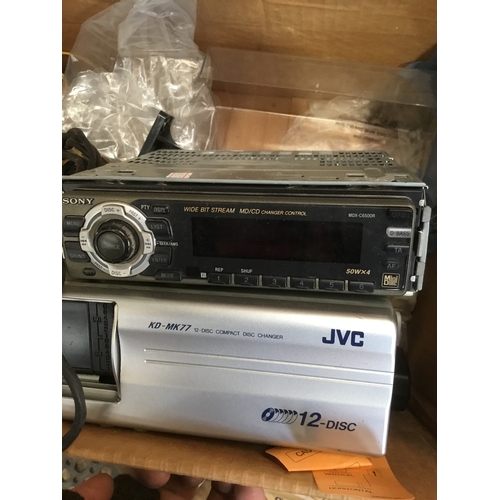 76 - Sony MDX-C6500R minidisc car stereo and JVC KD-MK77 12 disc cd changer - untested