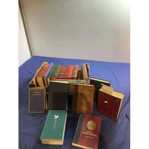 112 - Selection of vintage style books to include the complete Oxford Shakespeare, Great expectations, Lon... 