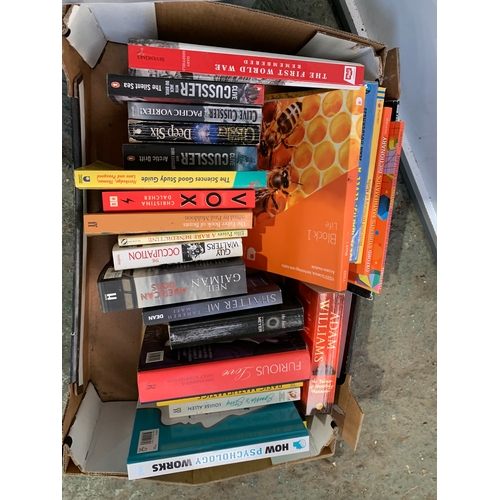 573 - Quantity of books inc how psychology works, war books, science books and more