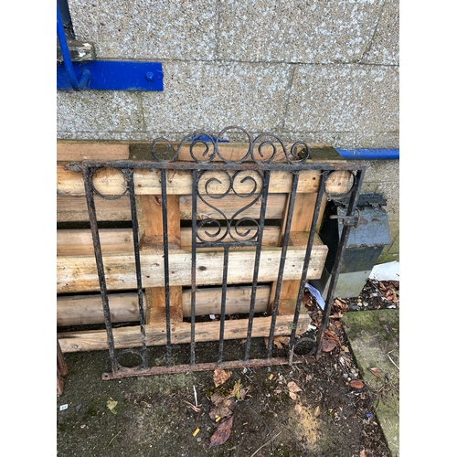 288A - Pair of near matching design metal gates - Hx 90cm, Wx 85cm