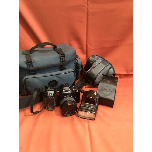 210 - Selection of photography equipment to include Minolta light Minolta 35mm DYNAX 7000i camera in Jesso... 