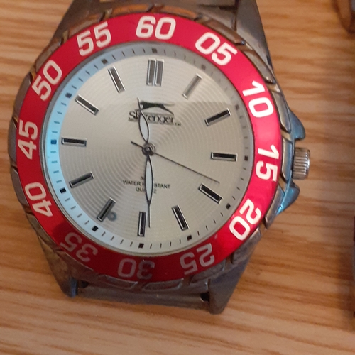 15A - A number of various watches. Various makes and models. Some very nice condition and some need a clea... 