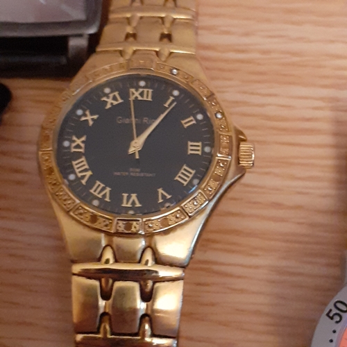 15A - A number of various watches. Various makes and models. Some very nice condition and some need a clea... 