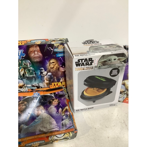 339 - 4 x Star Wars items puzzles plus mini waffle maker