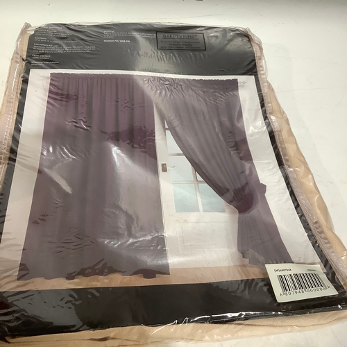 253 - Elle purse boxed, a sparkle shoulder bag and a new unopened pair of curtains width 168cm (66”) drop ... 