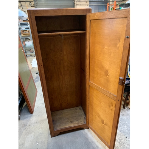 143 - Small wooden wardrobe - Hx 160cm, Dx 40, Wx 40