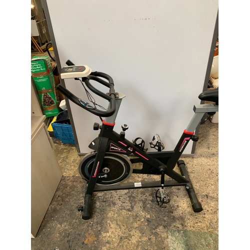 223 - Exercise pedal machine