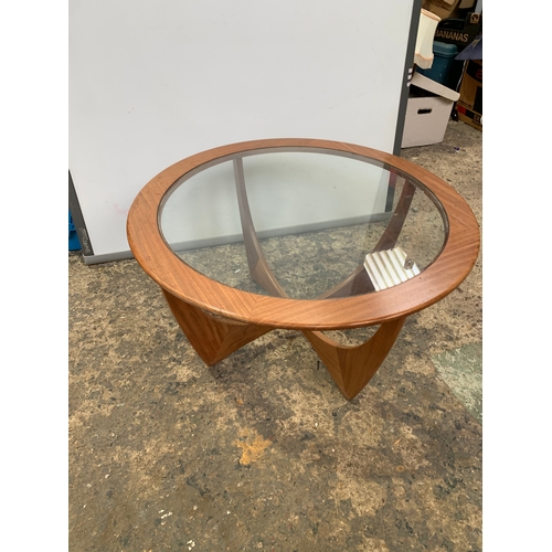 279 - Mid century G Plan Astro circular coffee table in very good condition