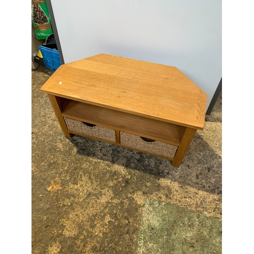 290 - Modern tv stand with wicker basket storage