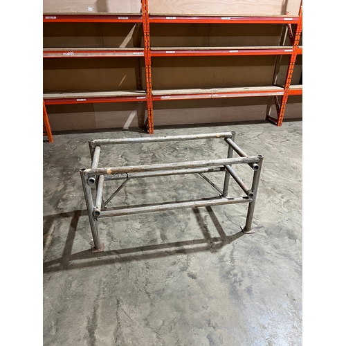 325 - Light weight aluminium work platform - - 130x60cm