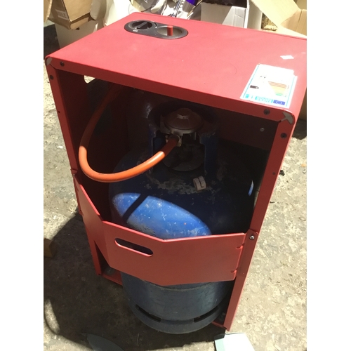 465A - Portable gas heater with full tank of gas