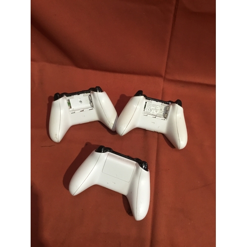 170 - 3 white XBox One controllers