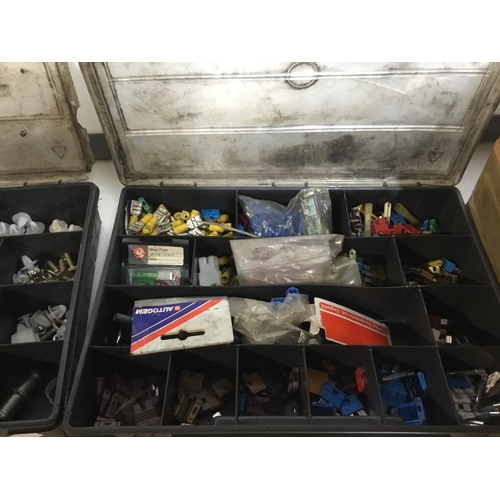 273 - Toolbox Organisers with electric fittings