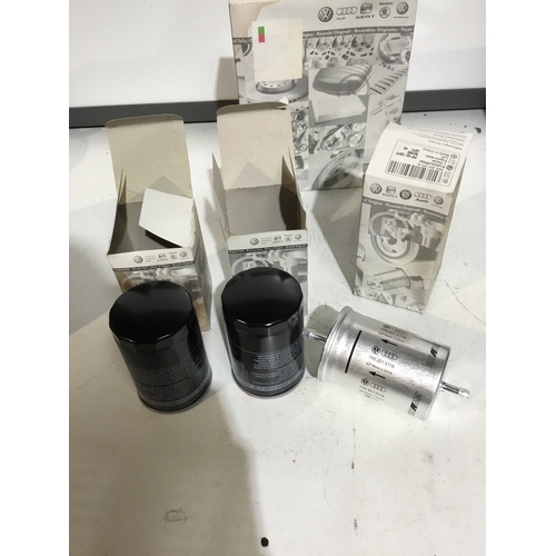 398 - Volkswagen Group Original Parts inc air filter, spray paint, oil filters