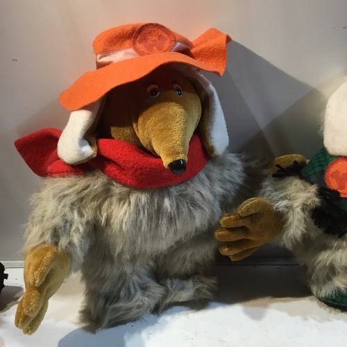 67 - Pair of collectable wombles