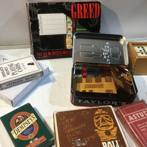 95 - Collection of vintage games