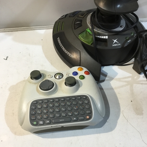 102 - Xbox joystick plus xbox 360 messenger controller