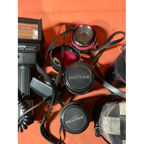 406 - Set of Three Pentax Camera Lenses and a Sunpak Autozoom Thyristor