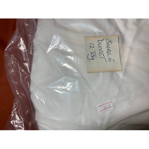 188 - Single Duvet 12 Tog in vacuum sealed bag