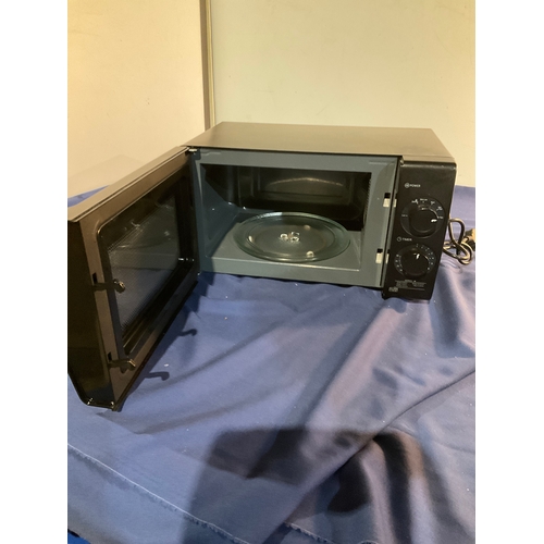 280 - Black Sharp microwave