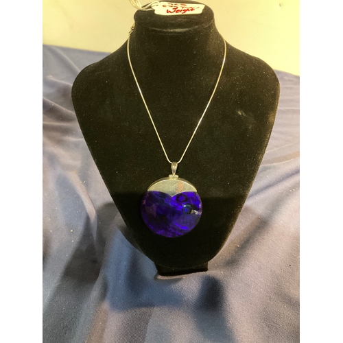 55 - 925 silver necklace with blue pendant 27g total weight