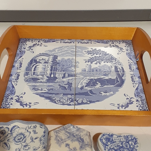 13 - Blue/White Spode tiled wooden tray. Also blue/white trinket dishes, Spode, Clifton, Orchid etc. No d... 