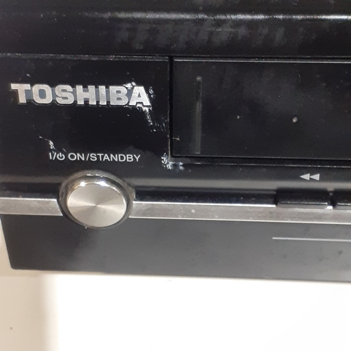 16 - Toshiba DVD/Video cassette recorder. Model D-VR18DT. Untested