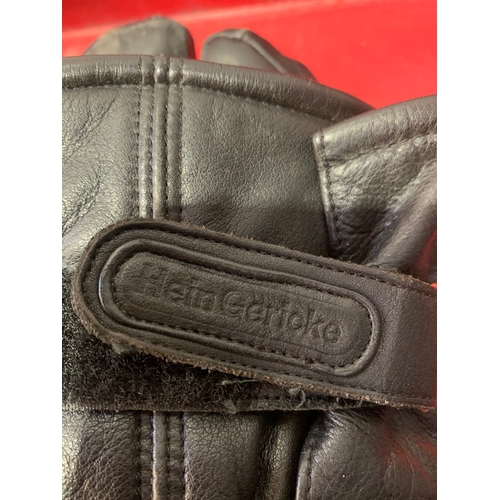 249 - Black leather motorcycle gloves by Hein Gericke - believed to be size XL