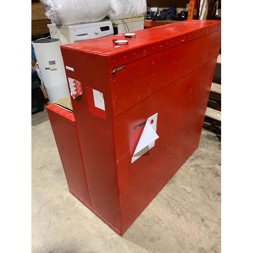 254 - Red Metal 2 tier work bench with shelf under