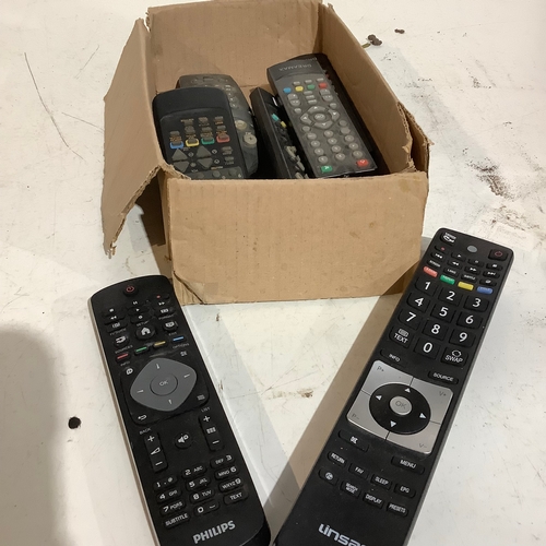 606 - Selection of remote controls