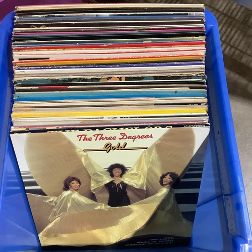 610 - Collection of vinyls includes The Dollar album, The Three degrees, Sheena Easton, cliff Richard and ... 