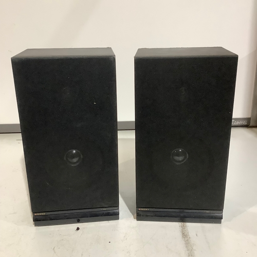 649 - Pair of Matsui 2-way speaker system