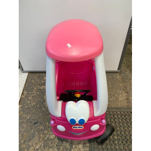 623 - Pink little Tikes children’s car