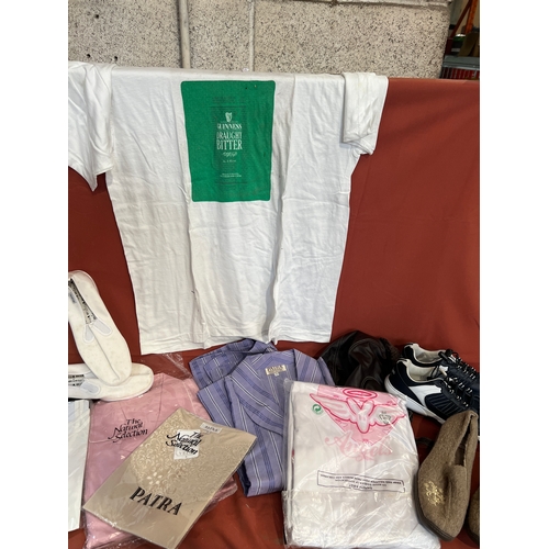 625 - Clothing to inc Guinness size XL T-shirt, Hotter & Fitflop shoes and new Patra clothing