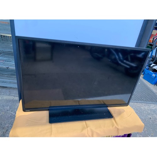 743 - Toshiba 40” TV - MODEL NO.: 40D3453DB