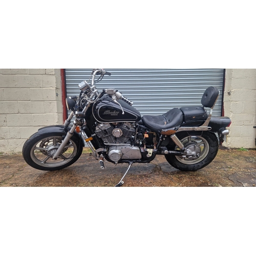 646 - Honda Shadow 1100 motorbike - 1986 - known running - with 2x new batteries - sold as a project bike ... 