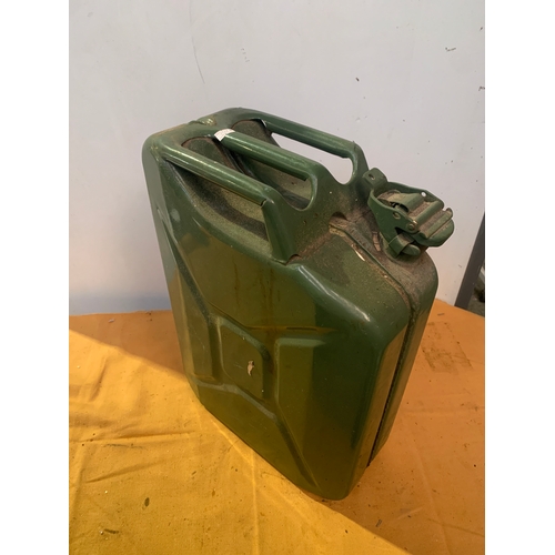 549 - 20 L metal jerry can