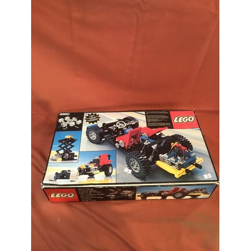 29 - Lego 8860 car vehicle set - with original box