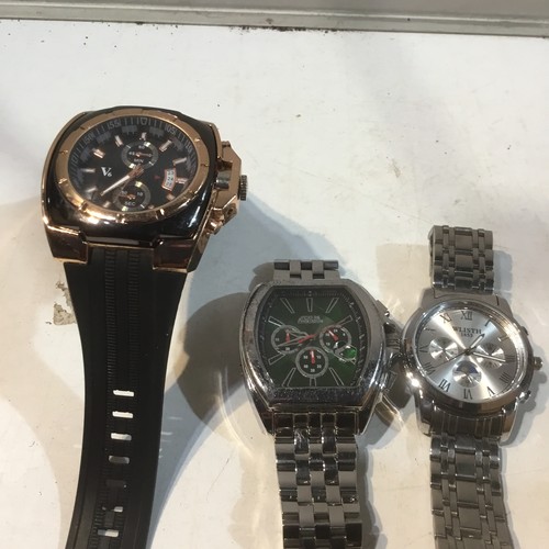 51 - 3x watches inc Mickers, Wlisth and one other