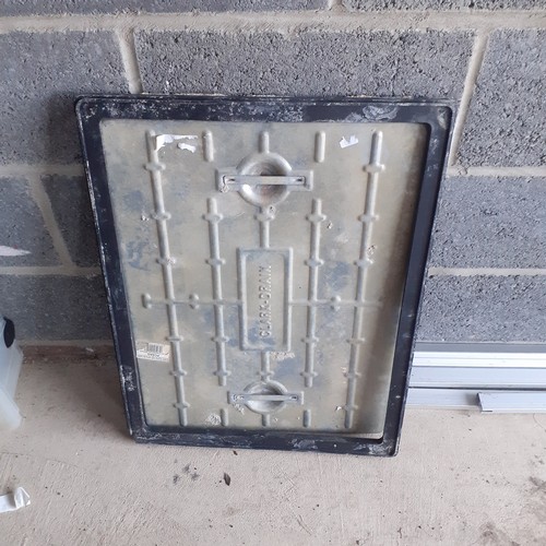 11 - Clark-Drain alluminium drain cover with surround. Good condition overall but might benefit a clean