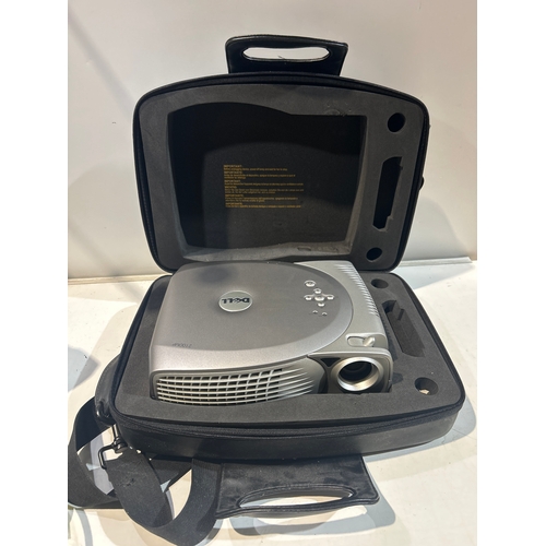 7 - Dell DLP Front Projector Model 2100MP in hard shell case - with VGA cables and remote