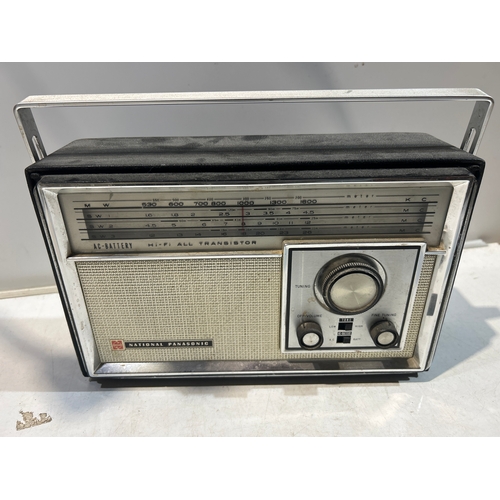 108 - Panasonic R441B Transistor Radio